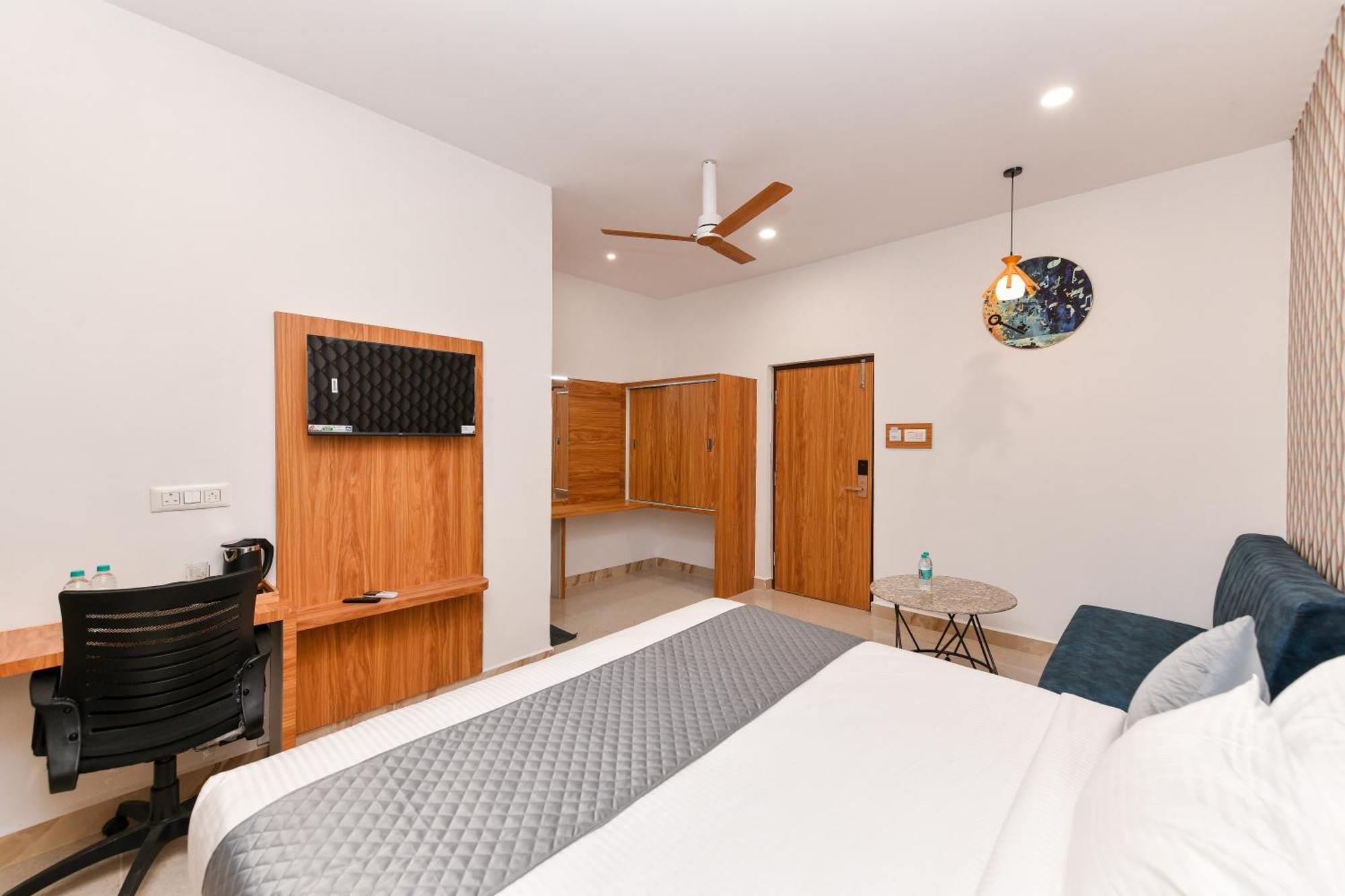 Hotel Shine International Mysore Luaran gambar