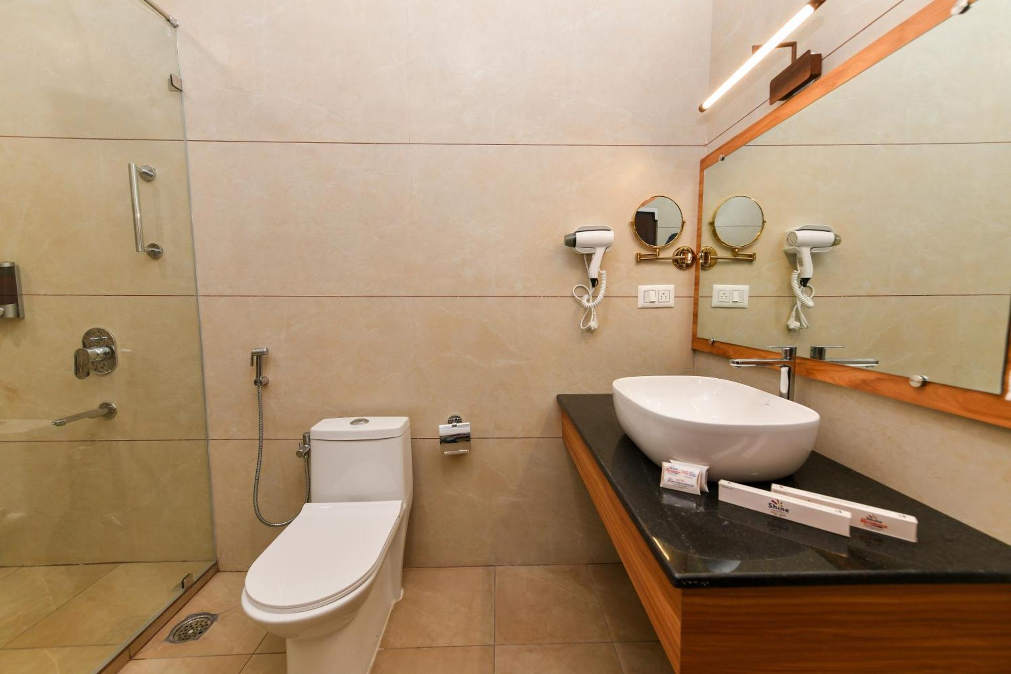 Hotel Shine International Mysore Luaran gambar