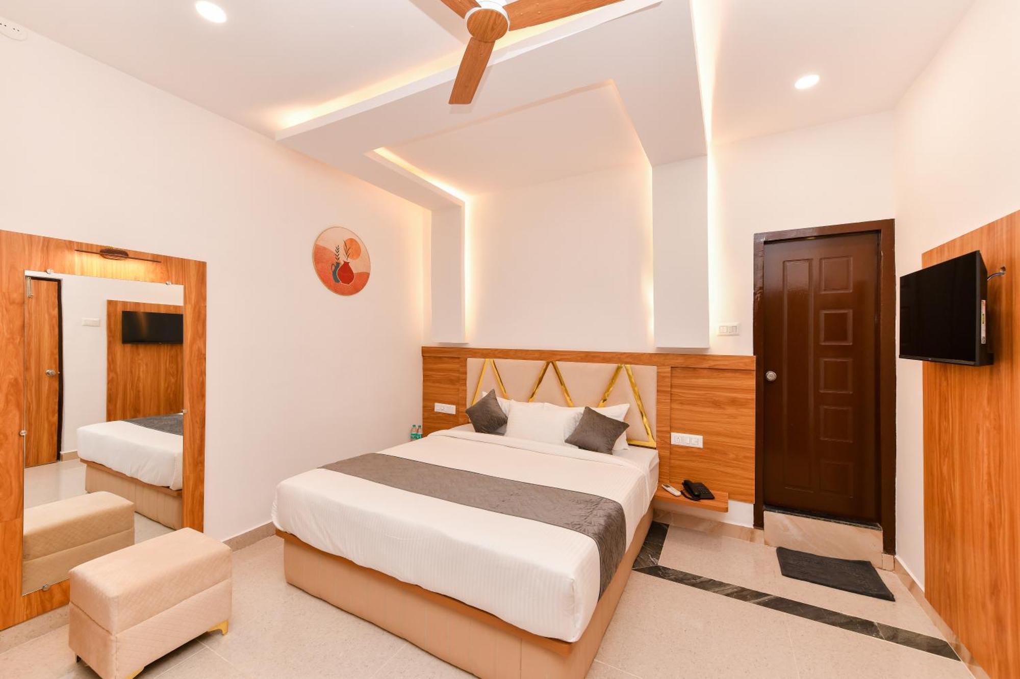 Hotel Shine International Mysore Luaran gambar