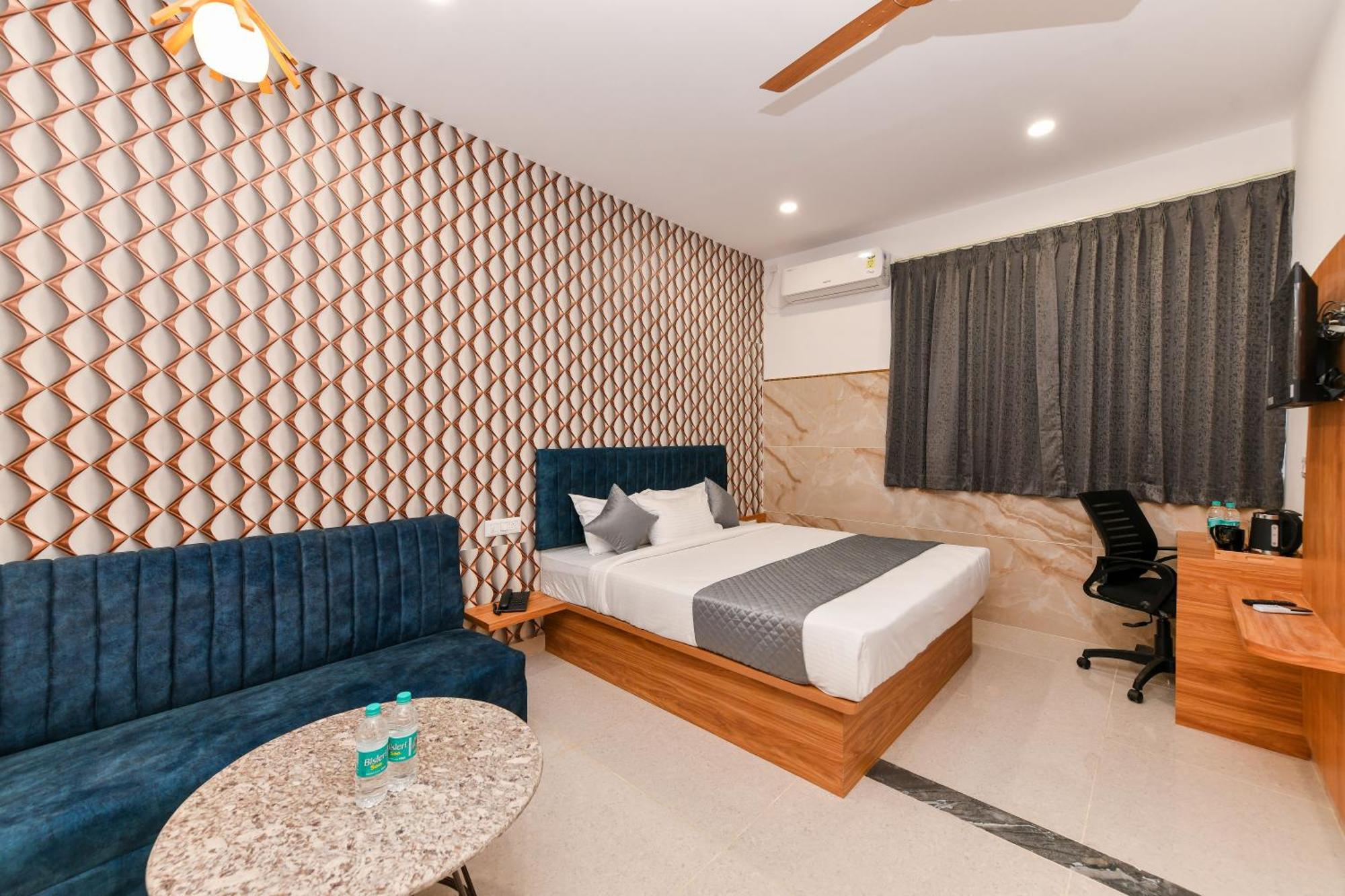 Hotel Shine International Mysore Luaran gambar